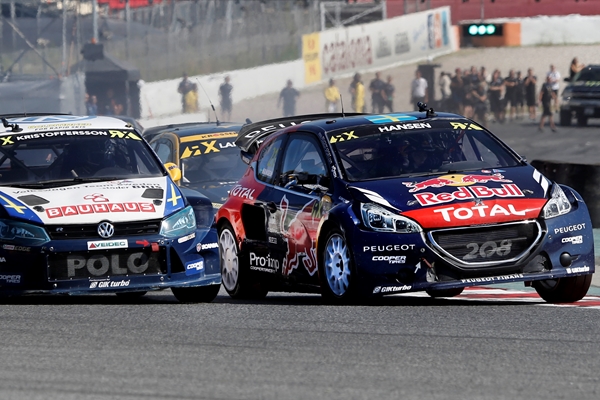 Team Peugeot Hansen widens the gap in Barcelona